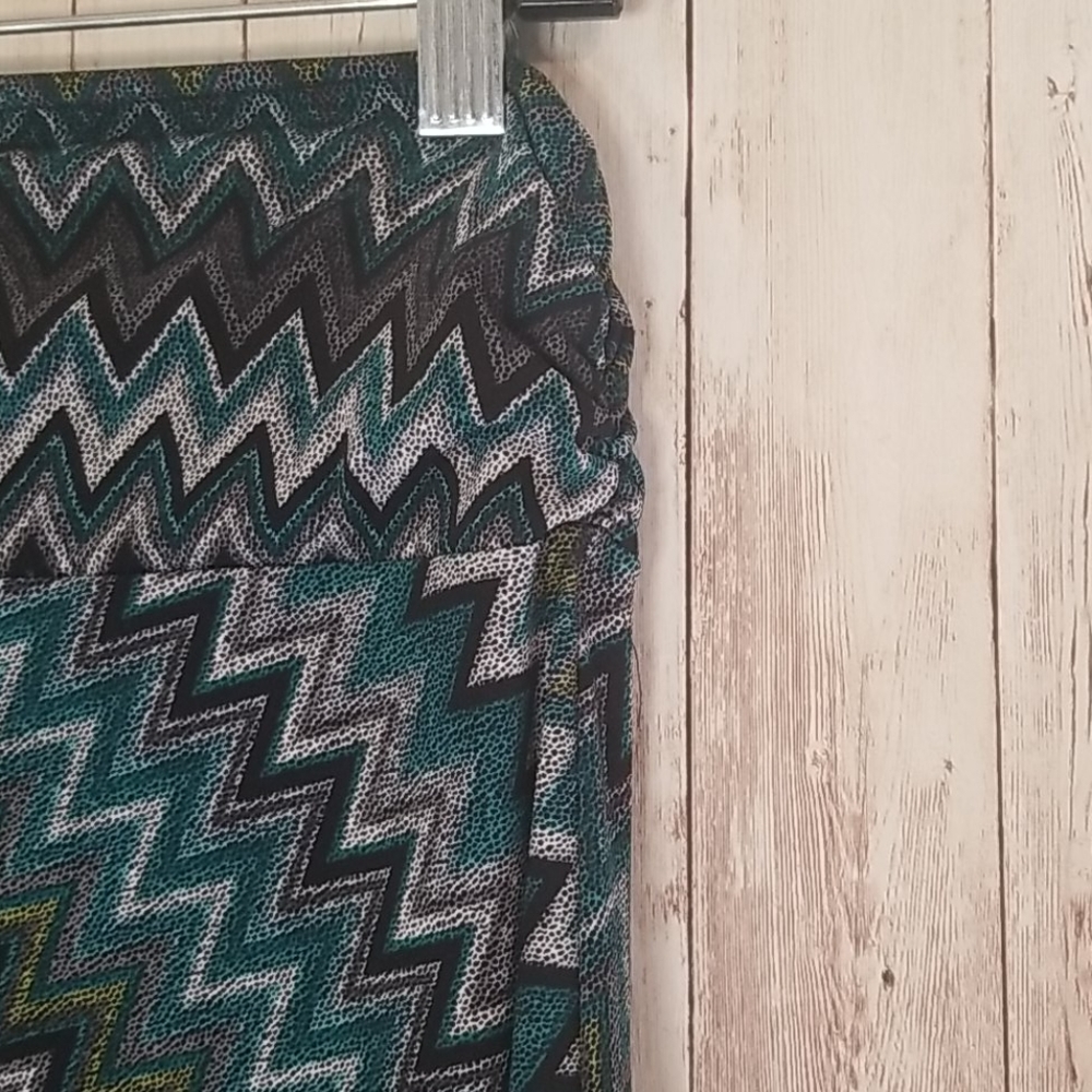 Wrapper Chevron Midi Skirt in Teal, Navy & Gray - Picture 4 of 4